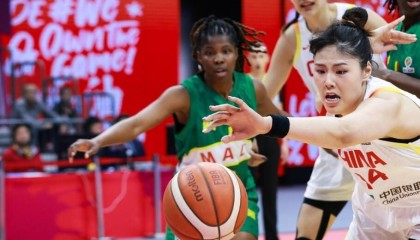 kaiyun-世预赛开门红！李月汝21+11，三大中锋均上双，中国女篮81-68马里