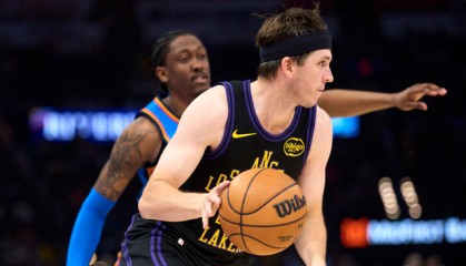 开云平台-独行侠回应雷迪克：里夫斯的扫描过程中没有出现任何错误|北京|达拉斯独行侠队|奥斯汀-里夫斯|奥斯汀·里夫斯|JJ-雷迪克_新浪体育_新浪新闻