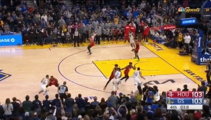 开云平台-生涯首记压哨绝杀！库里有理由像夺冠一样恣意欢庆