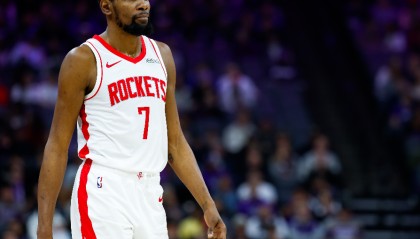 开云下载-火箭102-103开拓者 球员评价：2人优秀，亚当斯及格，7人崩盘