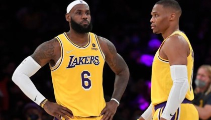 kaiyun-全败战绩结束季前赛 崭新湖人要重蹈9年前覆辙？