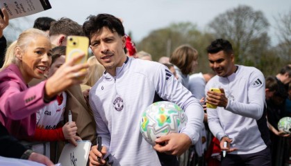 开云app-曼晚：伤病已经是利马的常态，曼联很快就要决定他的未来