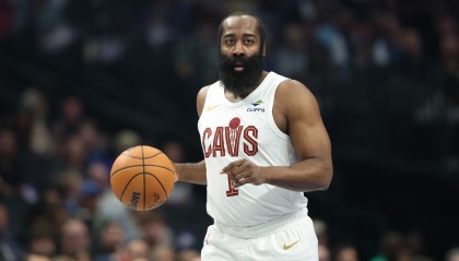 开云下载-12中4且有6失误！骑士队记：哈登整场低迷 加盟骑士以来最烂一场